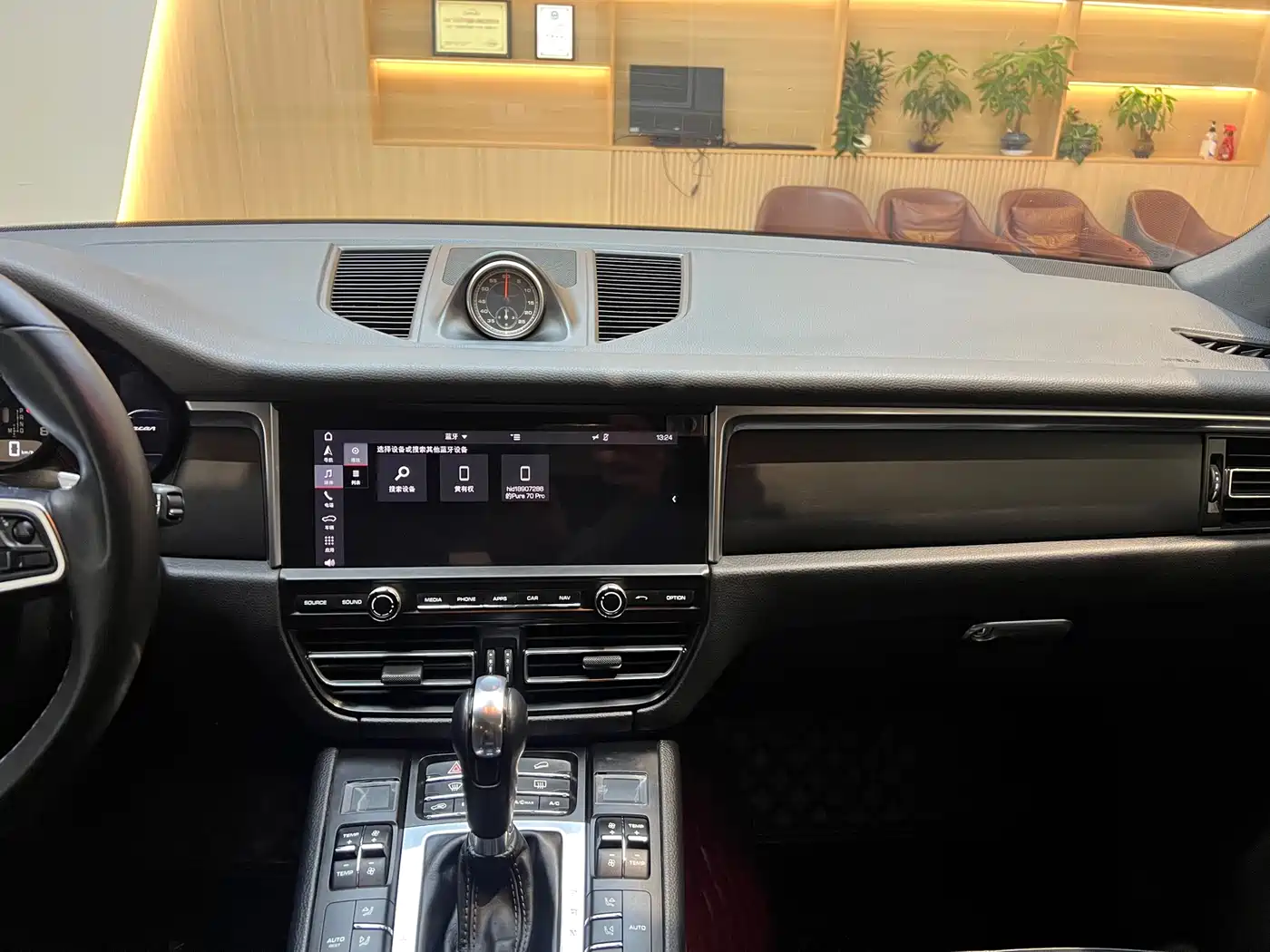 Porsche Macan 2018 Macan 2.0T фото 24