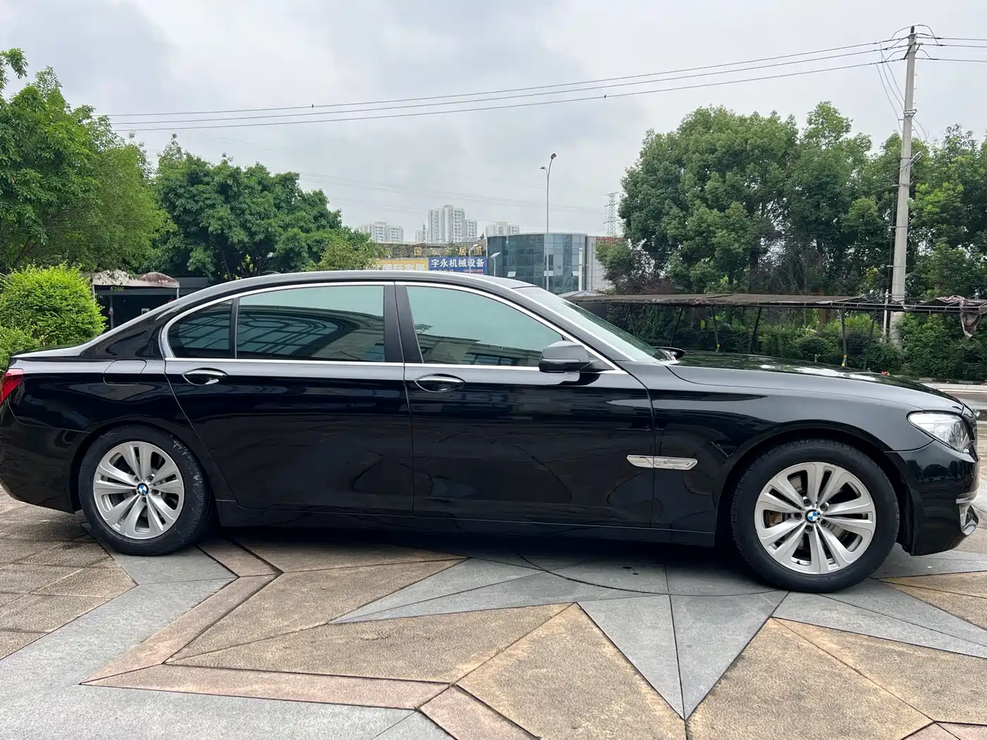BMW 7 Series 2014 2013 Model 730Li Leading