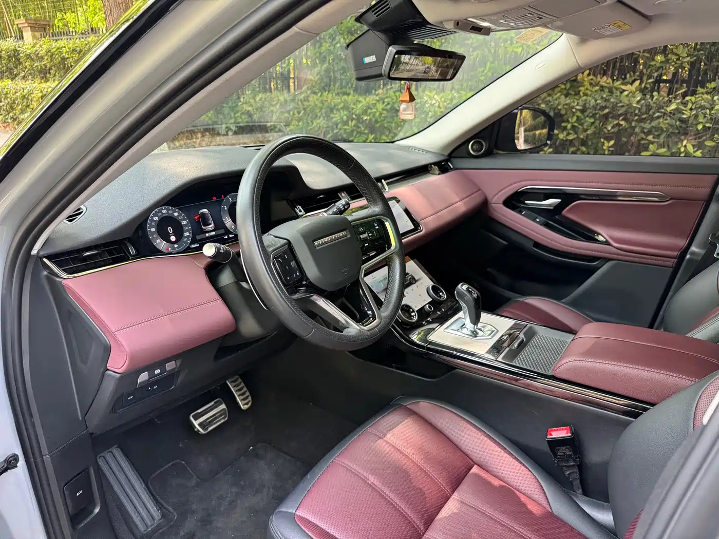 Land Rover Range Rover Evoque 2023 Range Rover Evoque L 249PS Luxury Edition фото 6