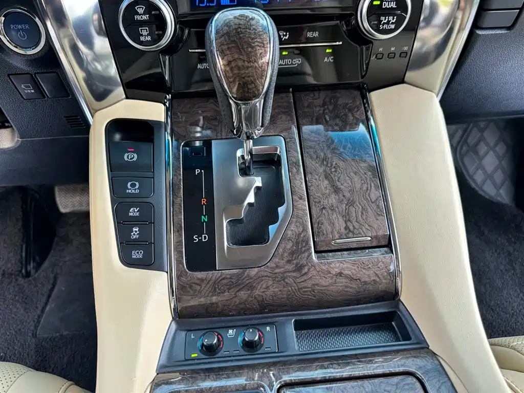 Toyota Alphard 2021 Hybrid 2.5L Premium фото 27