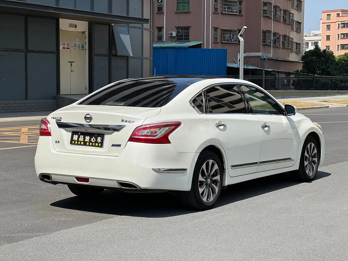 Фото 4 - Nissan Teana