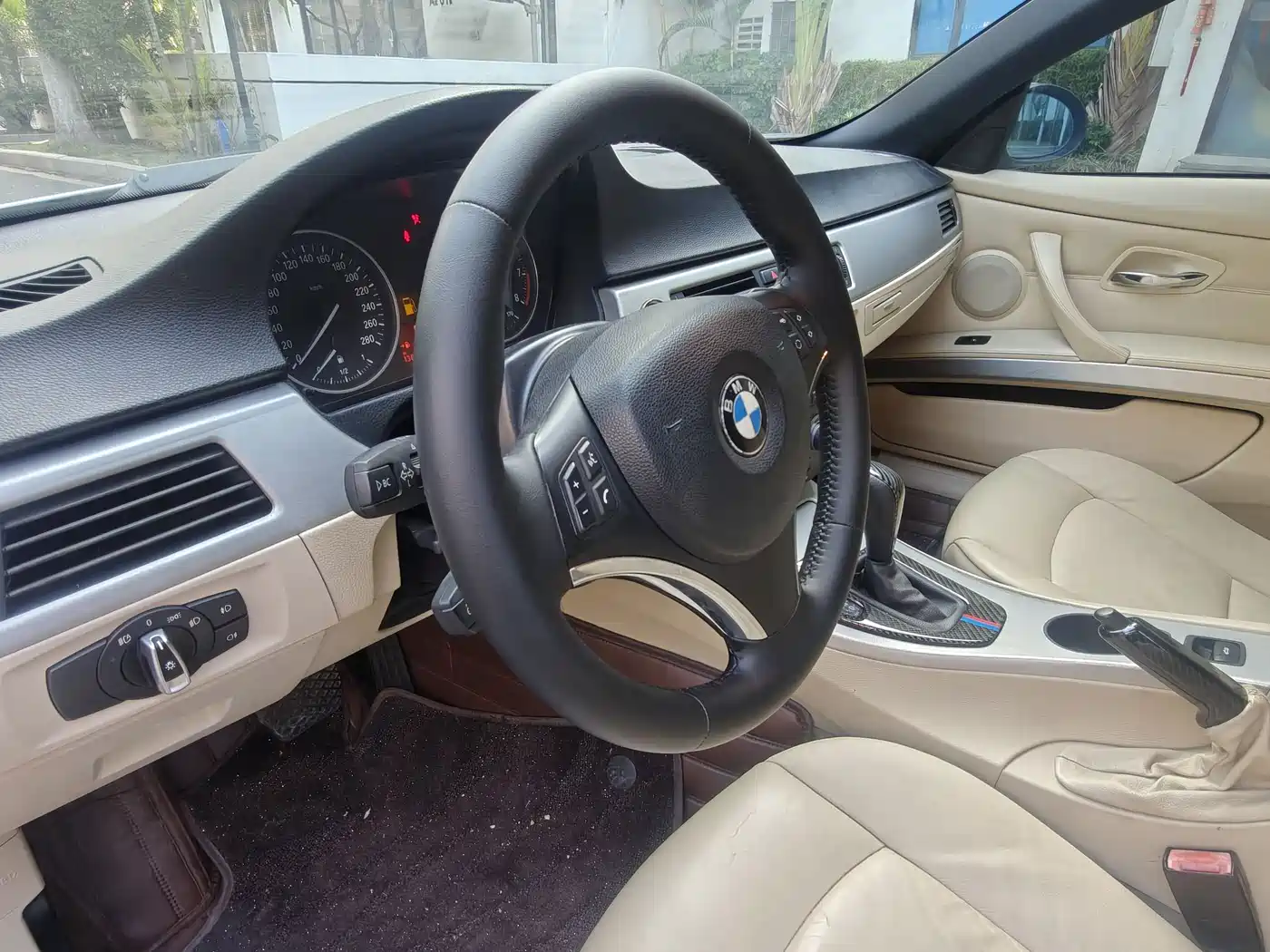 BMW 3 Series (Import) 2009 Model 325i Convertible фото 19