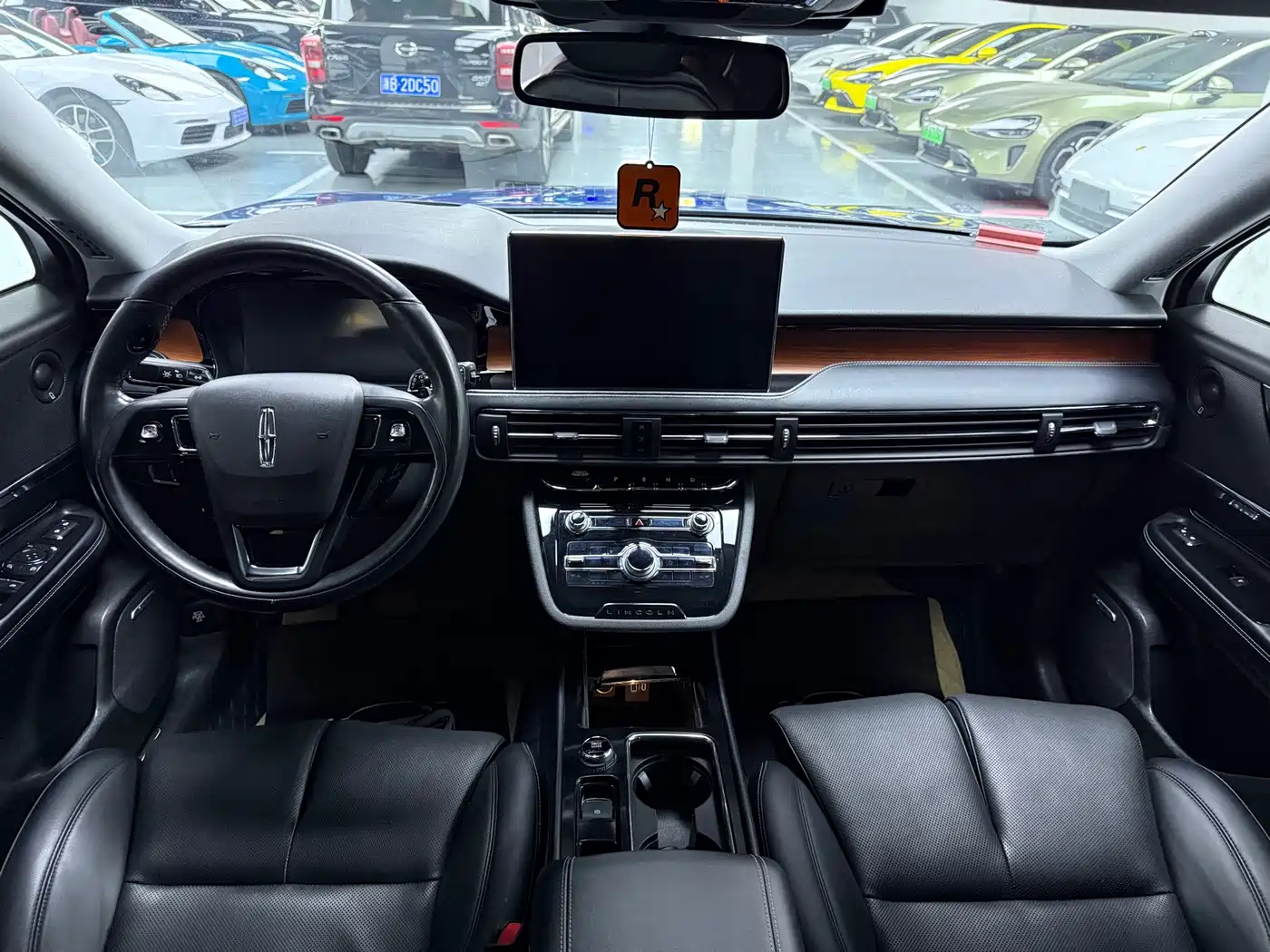 LINCOLN ADVENTURER