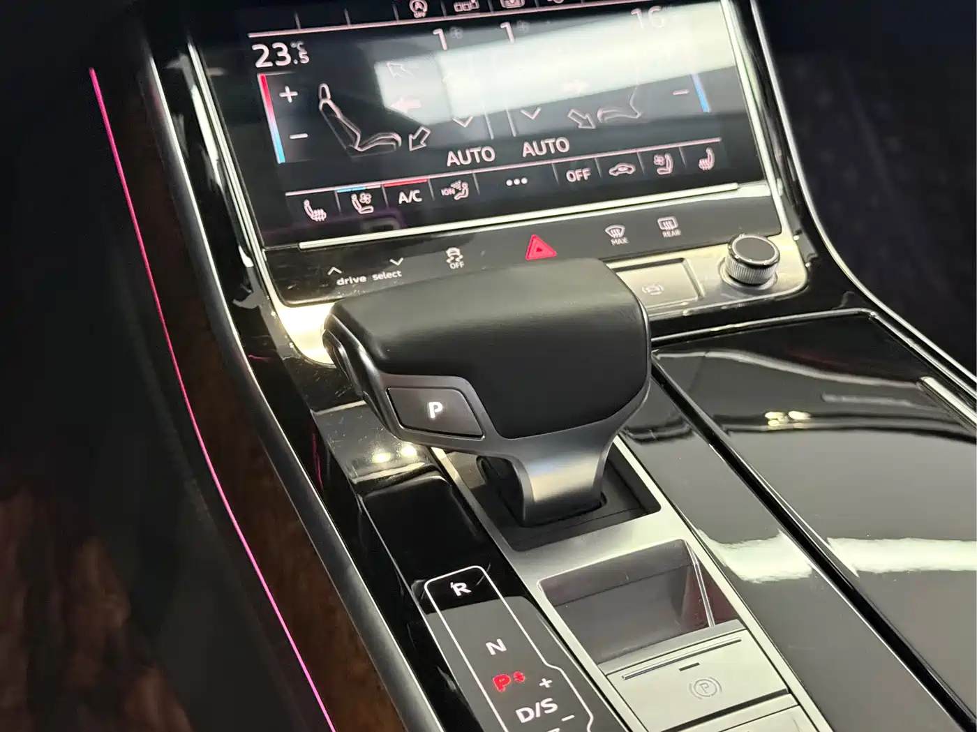 Audi A8 2019 Plus A8L 50 TFSI quattro Luxury фото 9