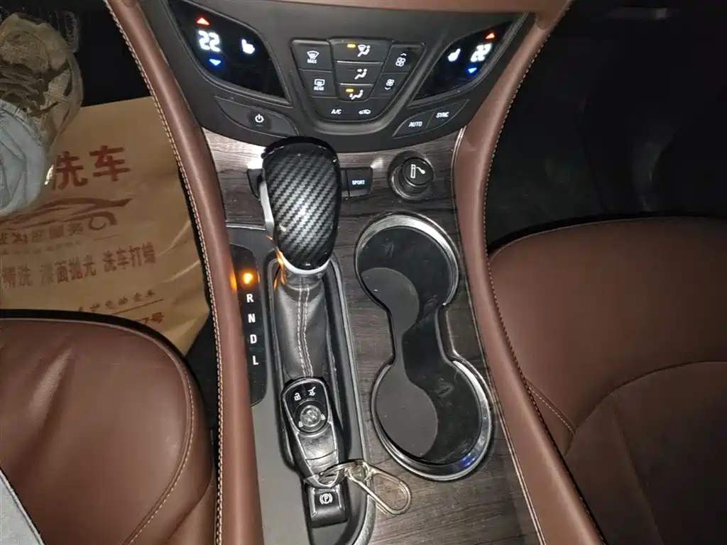 Buick Envision Plus 2017 28T AWD Elite фото 14