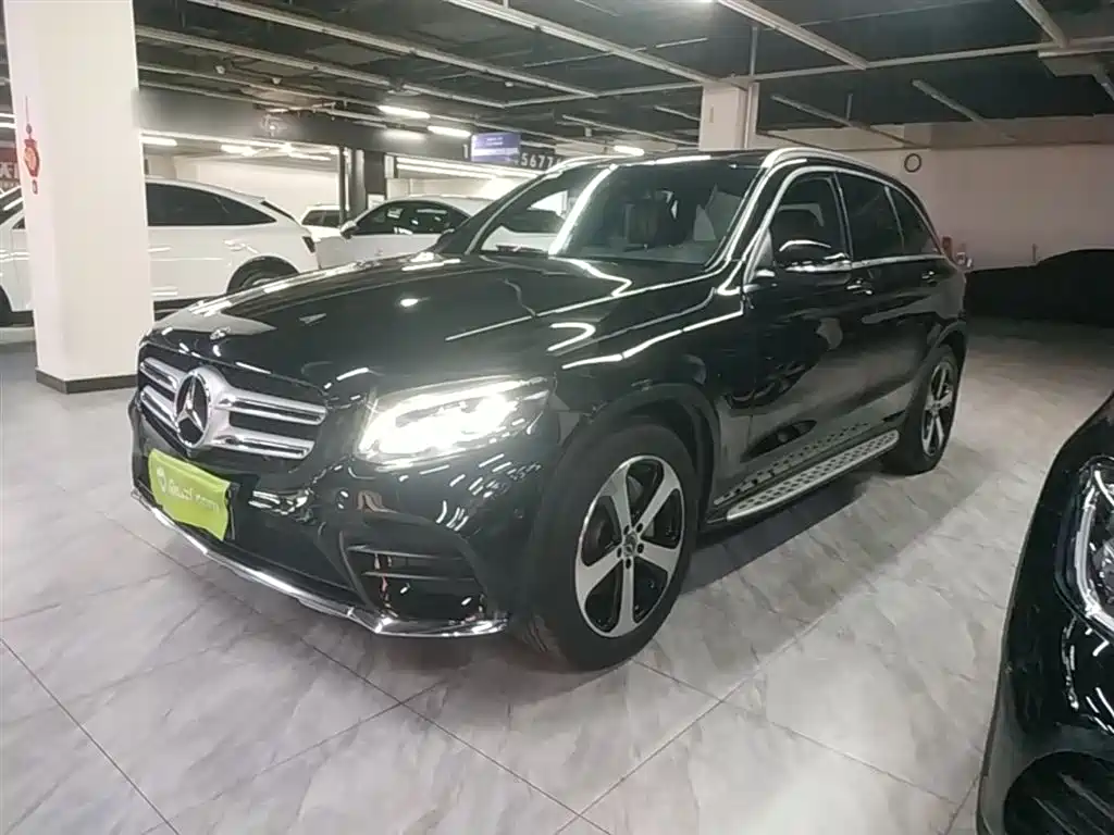 Mercedes-Benz GLC 2018 GLC 260 4MATIC Luxury