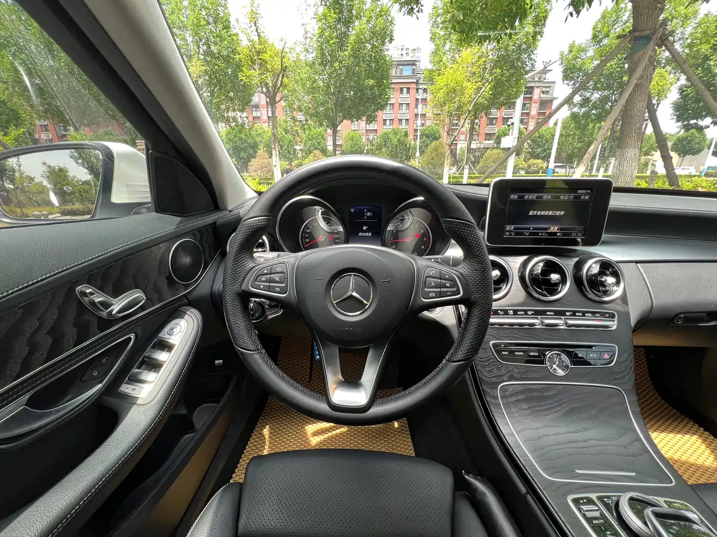 Mercedes-Benz C-Class 2015 C 180 L Sport фото 12
