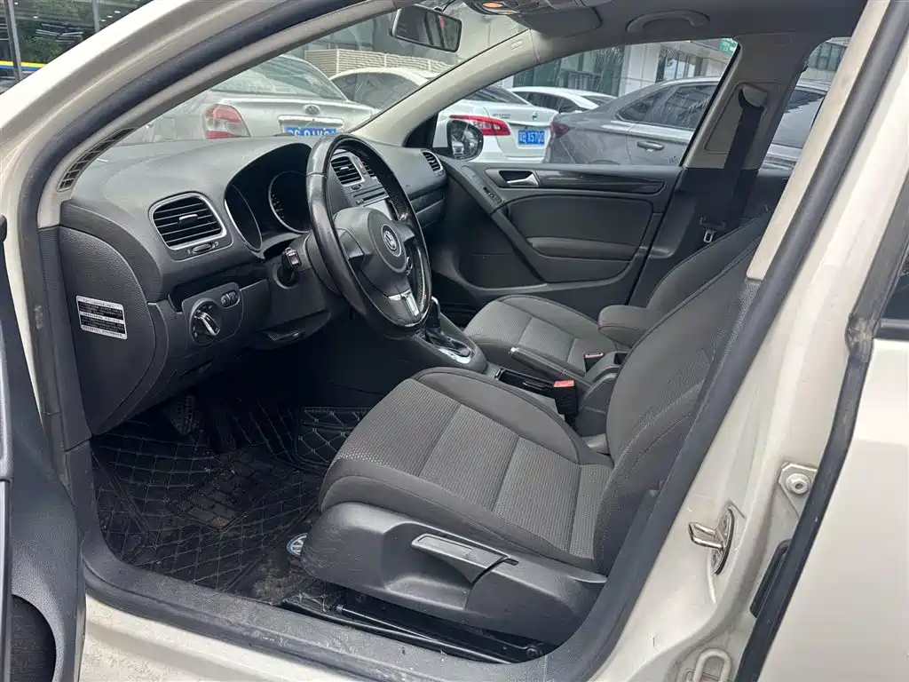 Volkswagen Golf 2012 1.4TSI Automatic Comfort фото 5