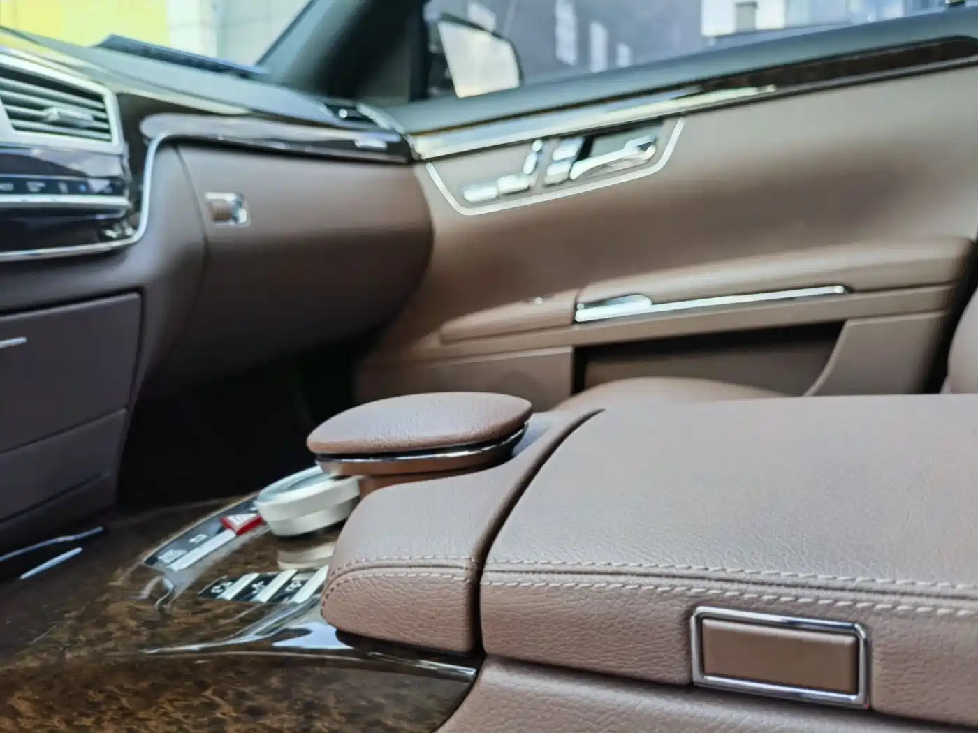 Mercedes-Benz S-Class 2012 S 300 L Premium Grand Edition фото 9