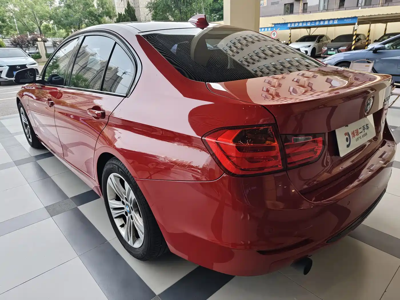 BMW 3 Series (Import) 2013 Facelift 320i Sport Design Package фото 4