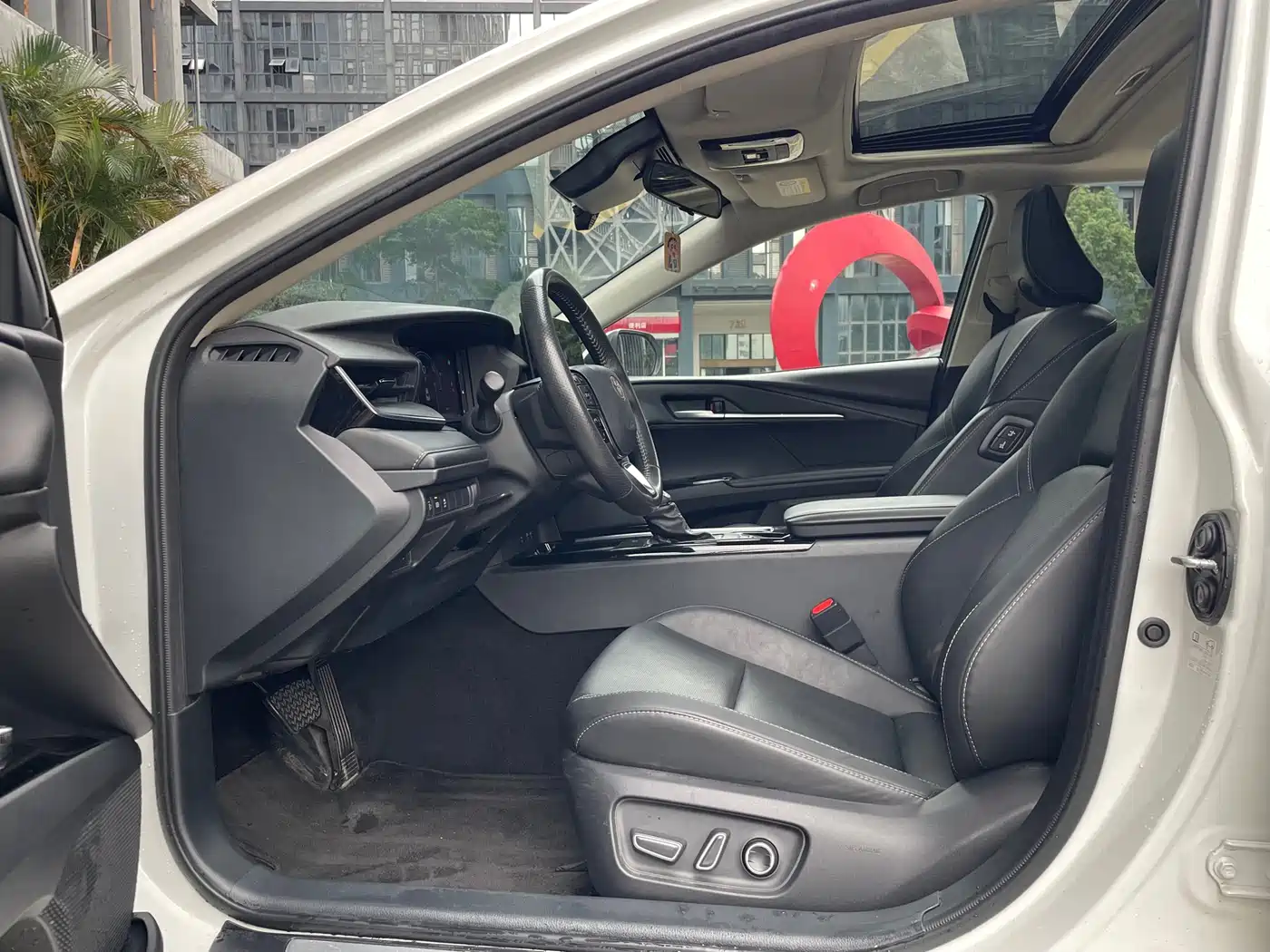 Toyota Camry 2024 Hybrid 2.0HGVP Luxury Edition фото 7