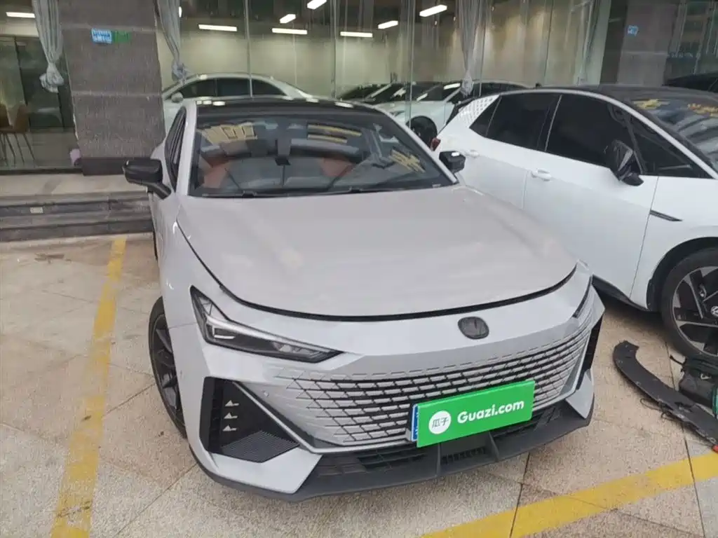 CHANGAN UNI-V