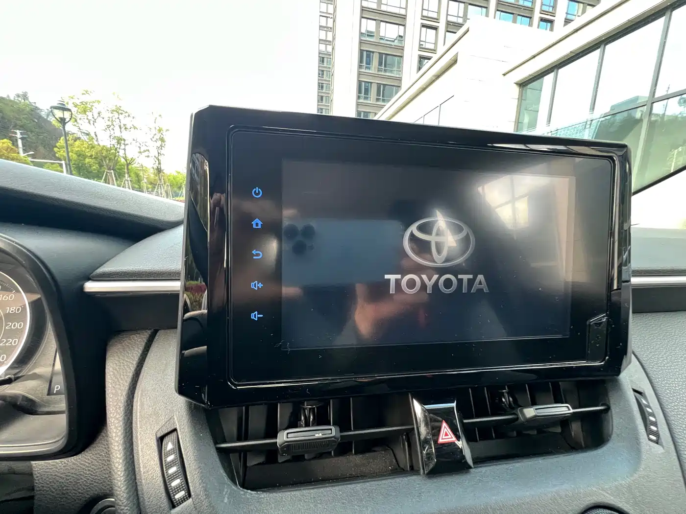 Toyota Corolla 2023 1.2T Pioneer Edition фото 20