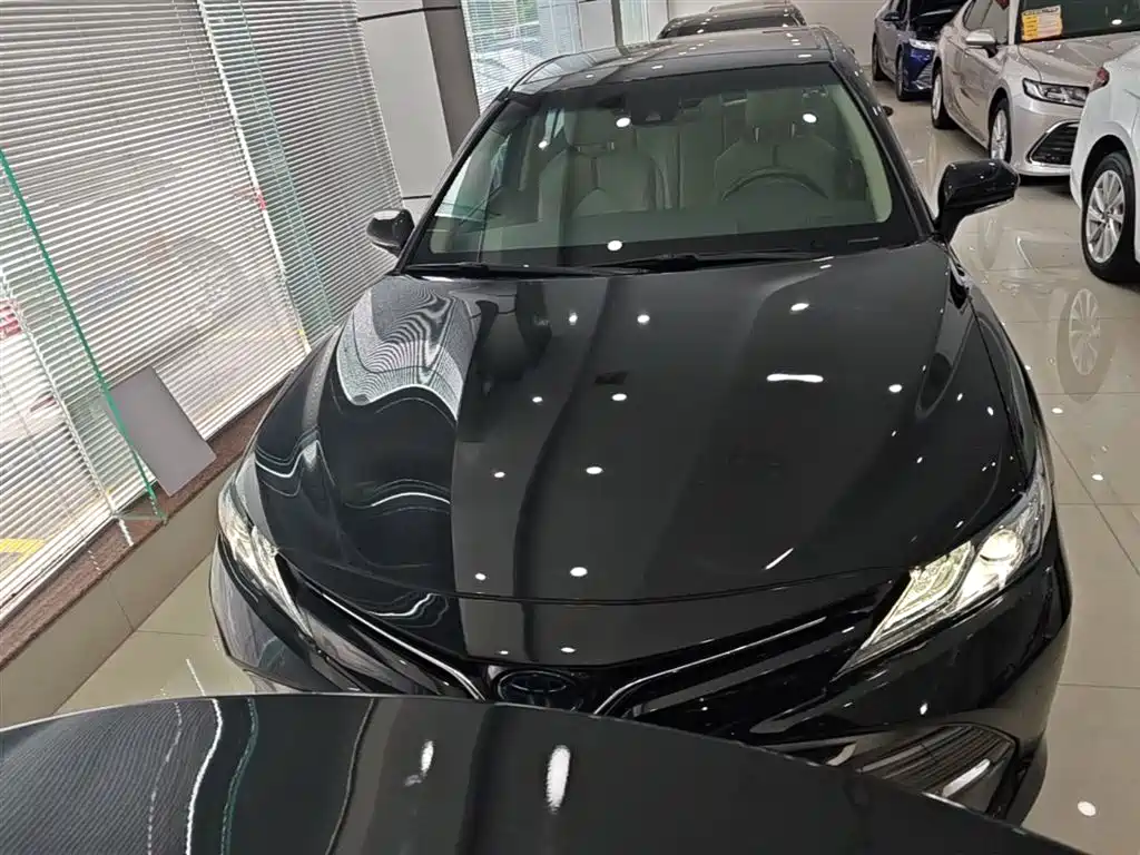 Toyota Camry 2019 Facelift Hybrid 2.5HG Luxury Edition фото 3