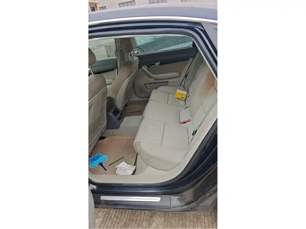 Photo 5 - Audi A6L