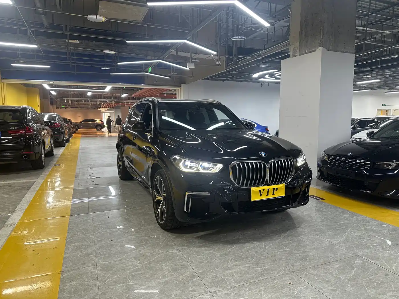 BMW X5 (Import) 2021 xDrive30i M Sport Package фото 2