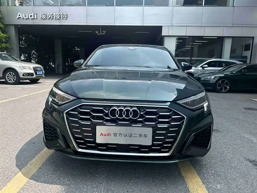 Audi A3 2024 Model A3L Limousine 35 TFSI Fashion Sport фото 2