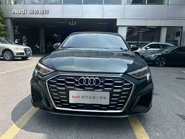 Audi A3 2024 Model A3L Limousine 35 TFSI Fashion Sport — фото 2