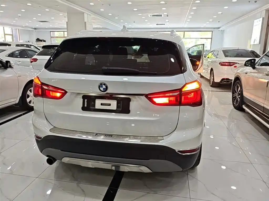 BMW X1 2016 sDrive18Li Fashion Model фото 6