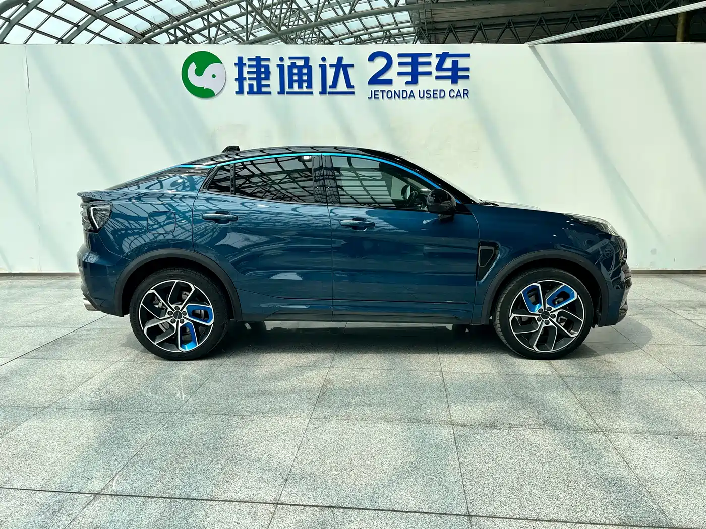 Lynk & Co 05 2020 2.0TD 2WD Shine Halo фото 2
