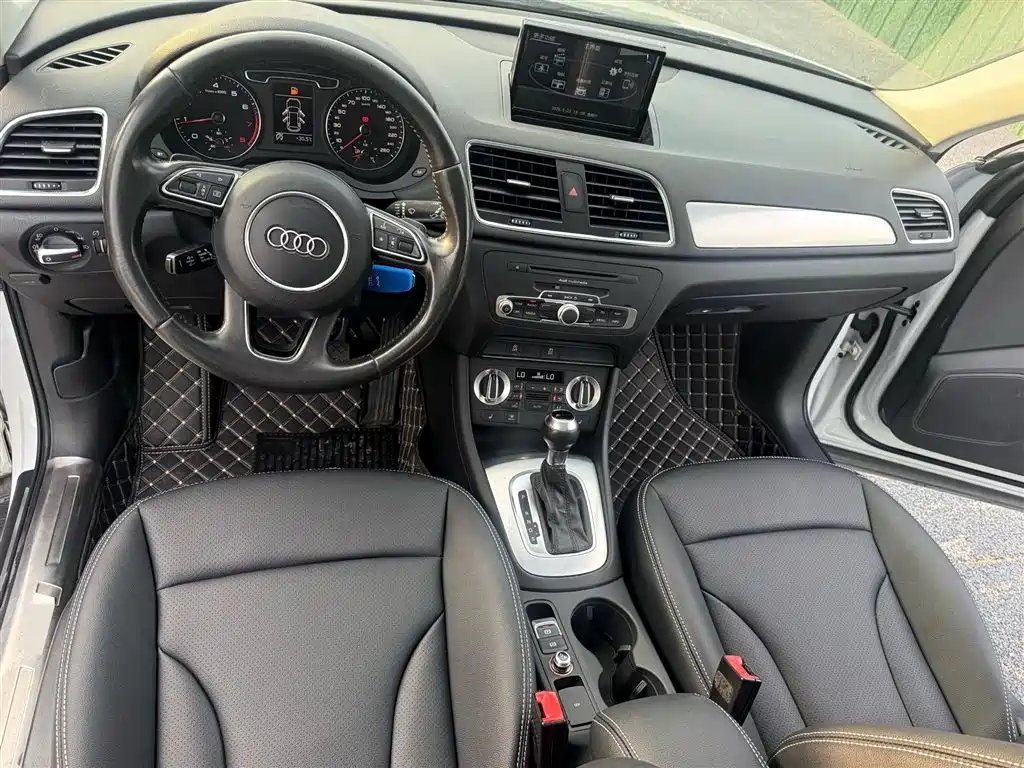 Audi Q3 2013 35 TFSI Progressive фото 11