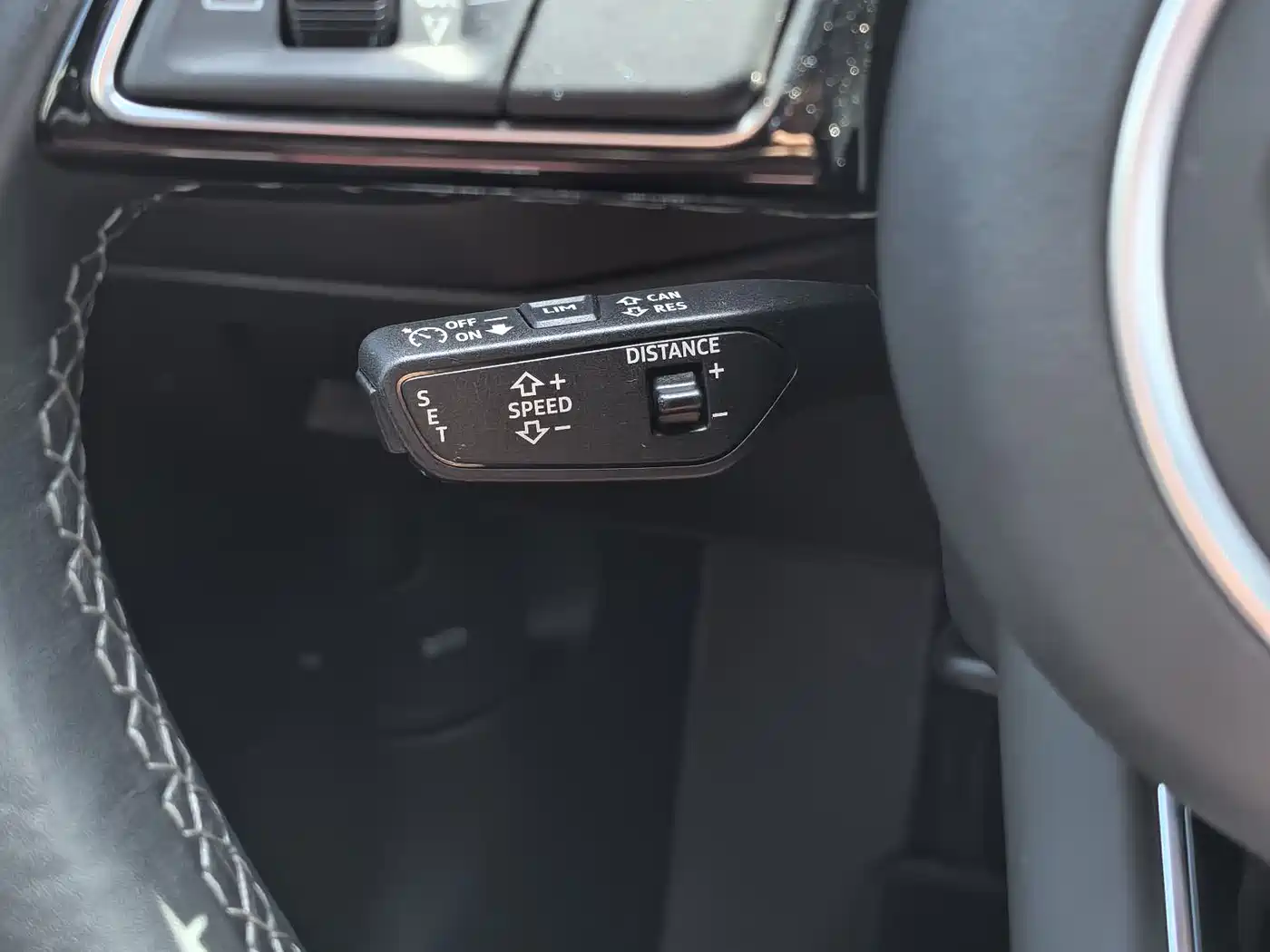 Audi A3 2023 Sportback 35 TFSI Luxury Sport фото 6