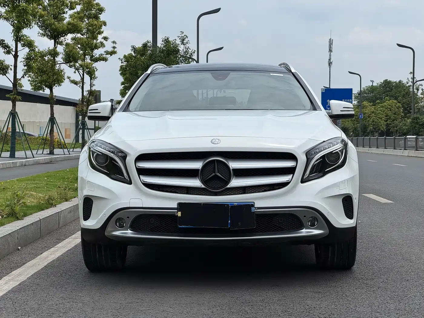 Mercedes-Benz GLA 2016 GLA 200 Fashion фото 2