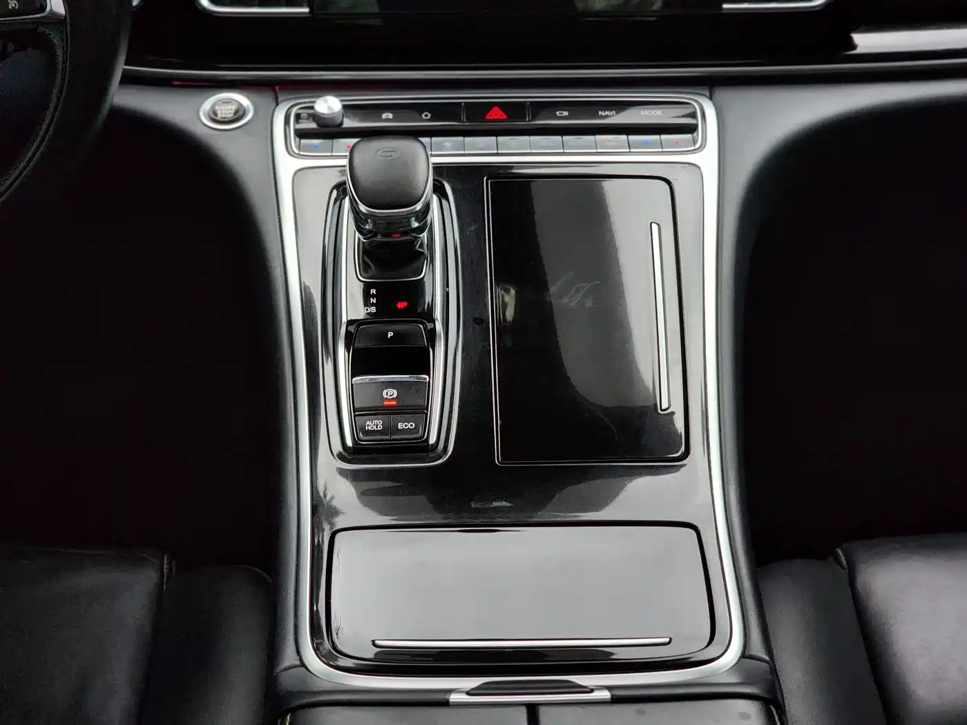 GAC Trumpchi Trumpchi M8 2021 Leading Show Series 390T Ultimate Edition фото 12