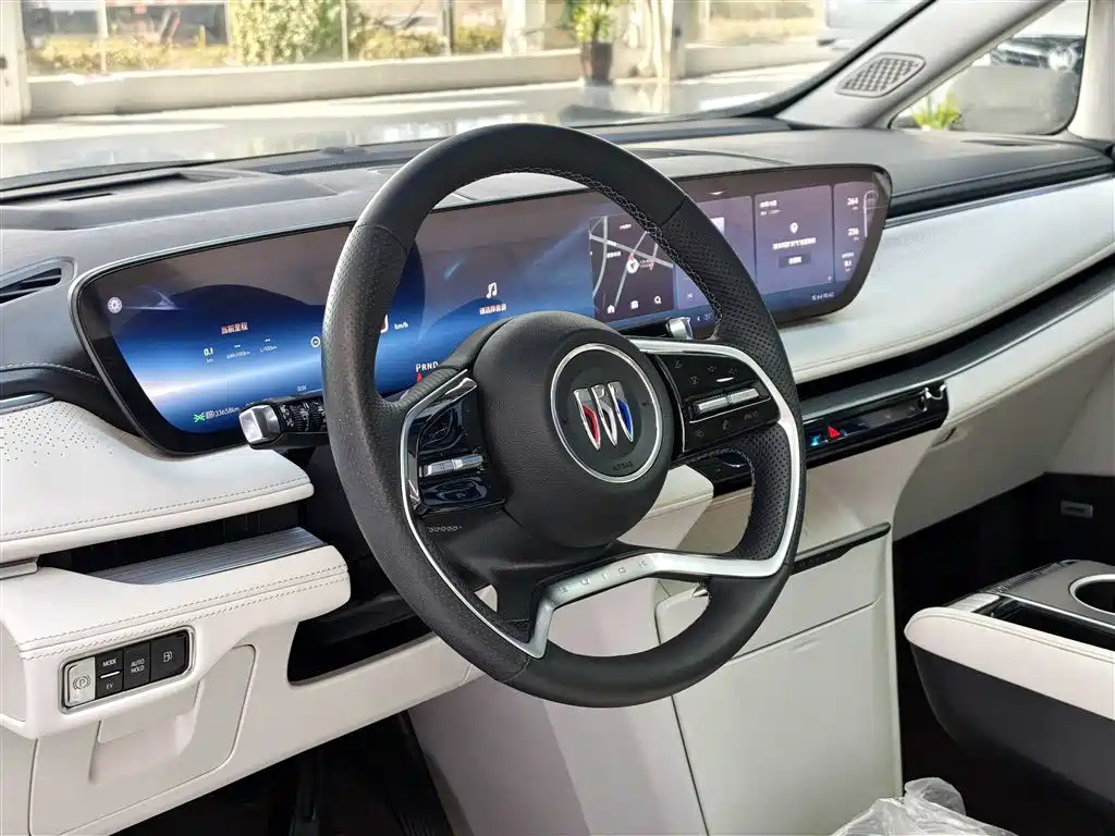 BUICK GL8 NEW ENERGY