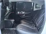 Photo 13 - Mercedes-Benz E-Class