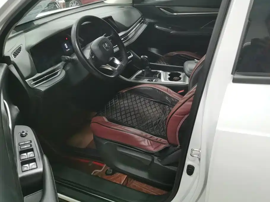 Фото 9 - Changan CS55 PLUS