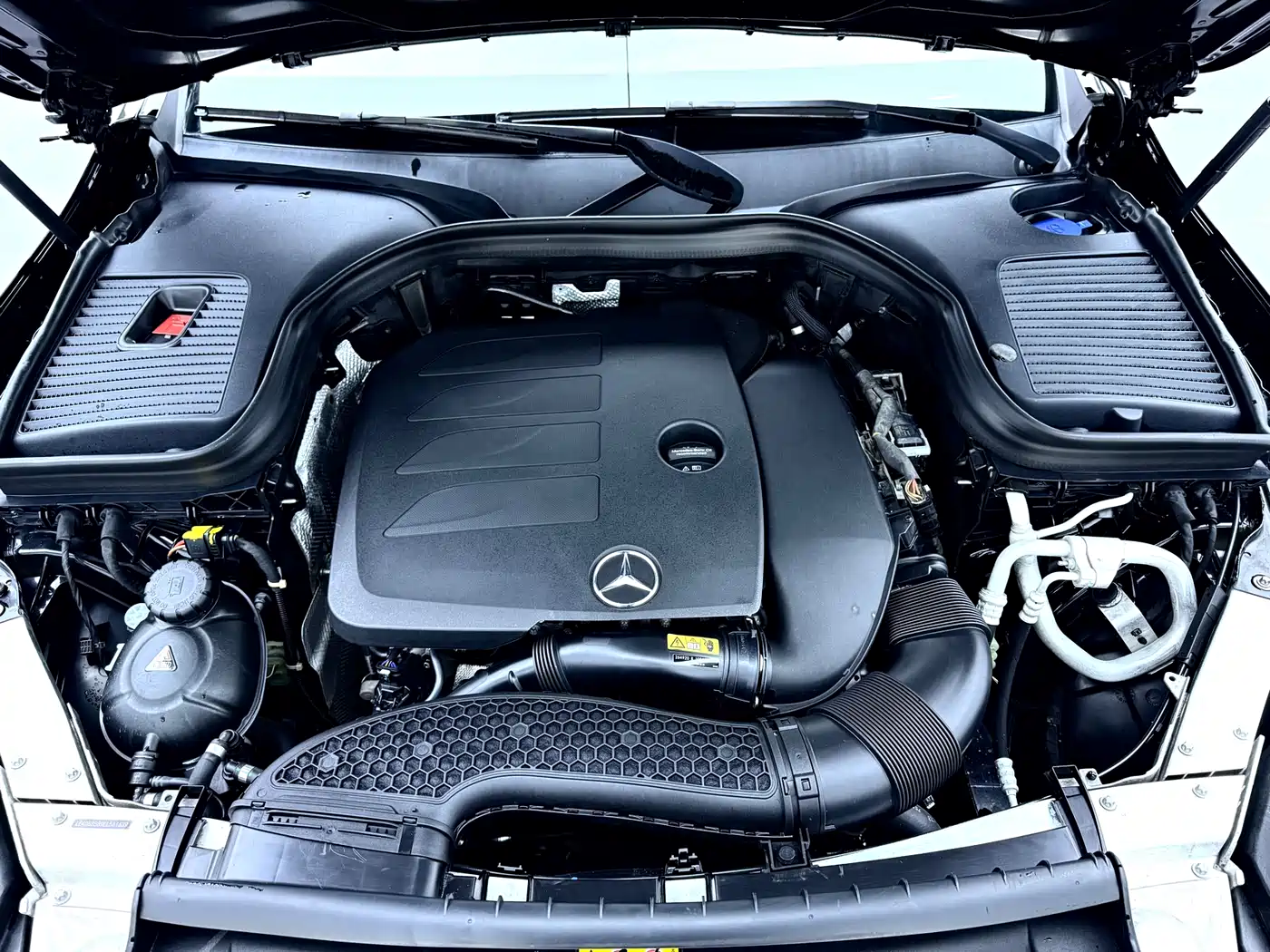 Mercedes-Benz GLC 2020 Facelift GLC 260 L 4MATIC Dynamic фото 11