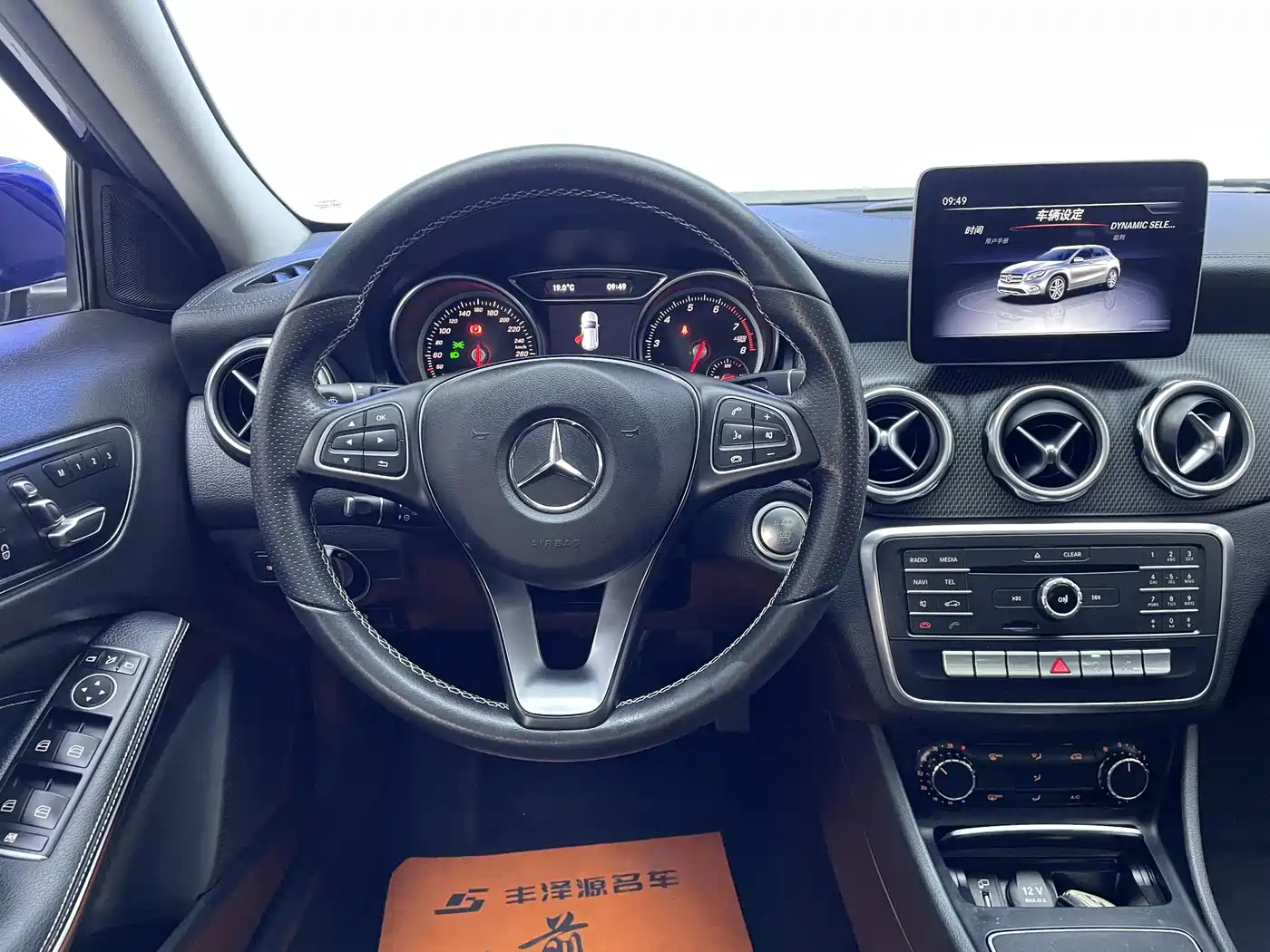 Mercedes-Benz GLA 2018 GLA 200 Fashion фото 10