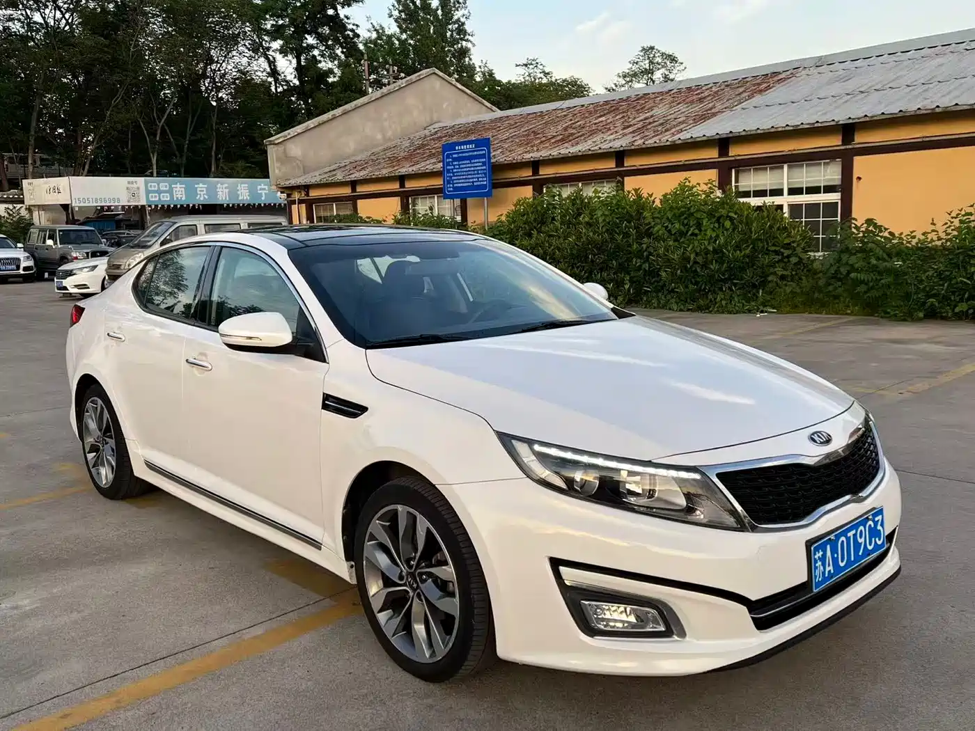 Kia K5 2015 2014 2.0L Automatic LUXURY