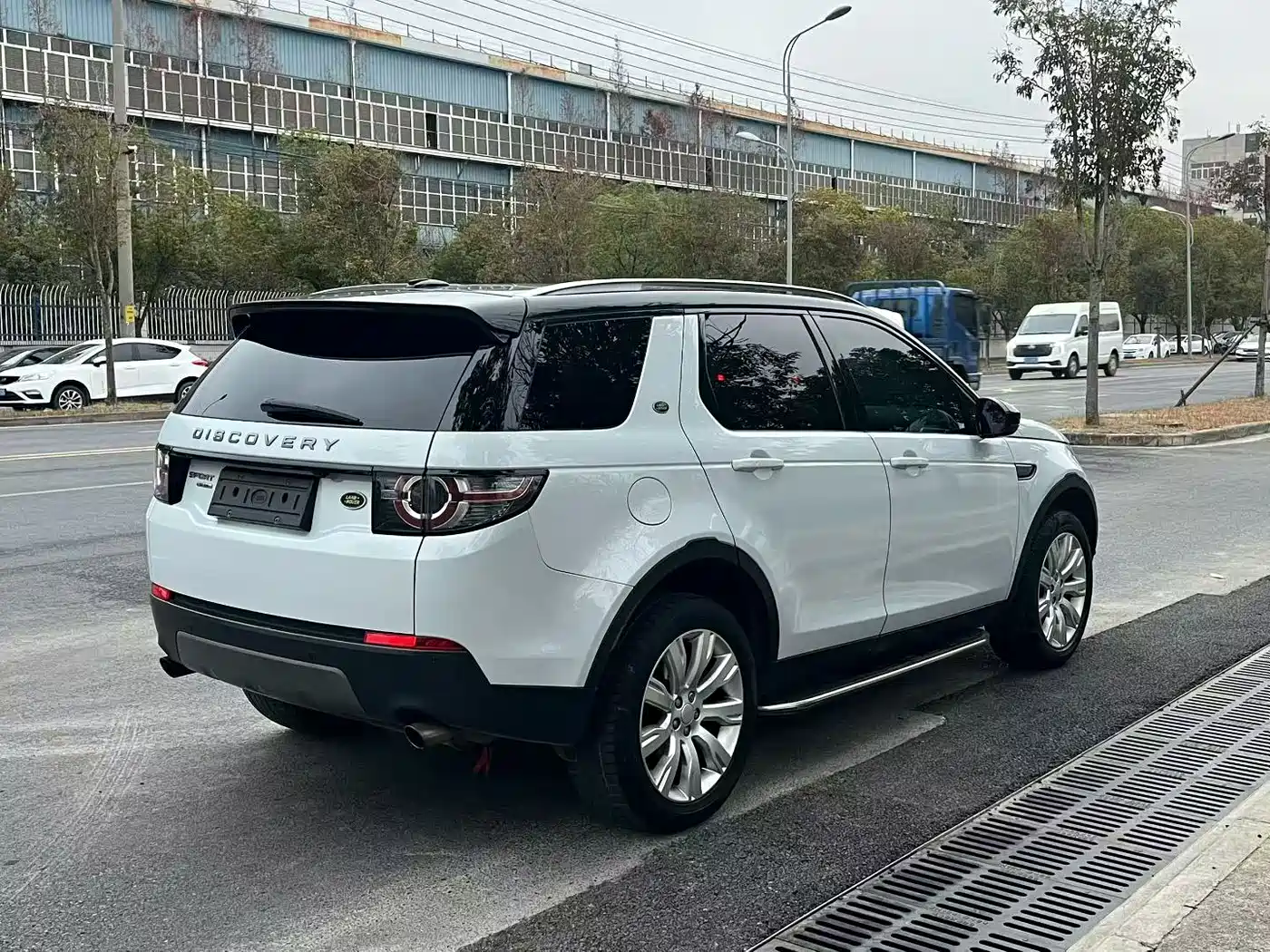 Land Rover Discovery Sport 2016 2.0T SE фото 7