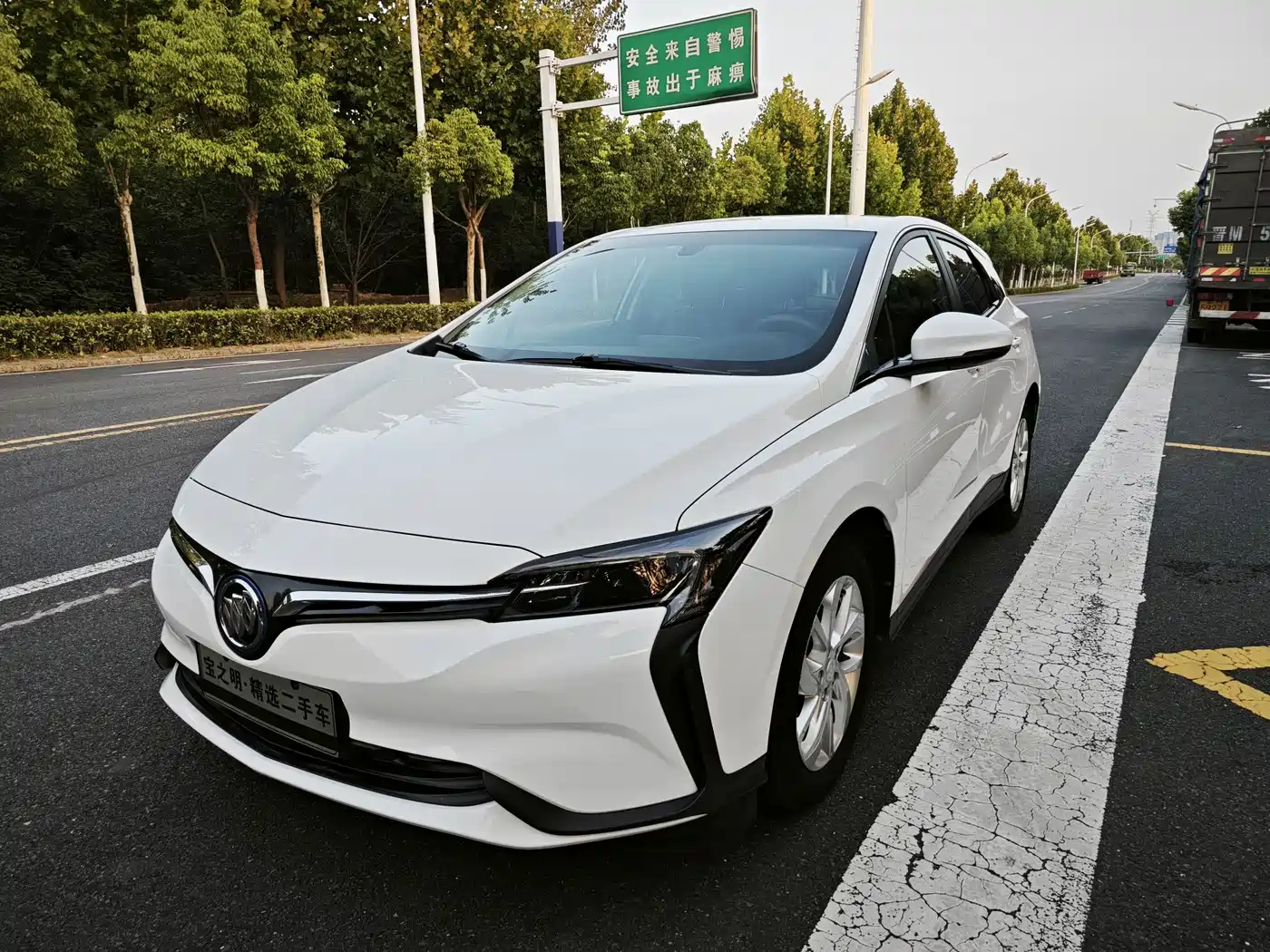 Фото 1 - Buick Velite 6
