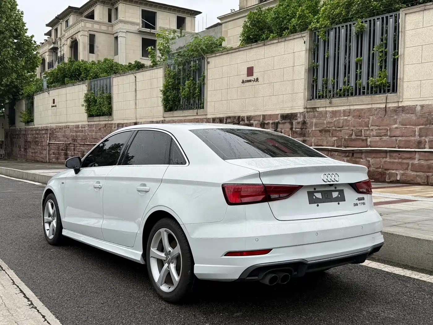 Audi A3 2017 Limousine 35 TFSI Fashion фото 14