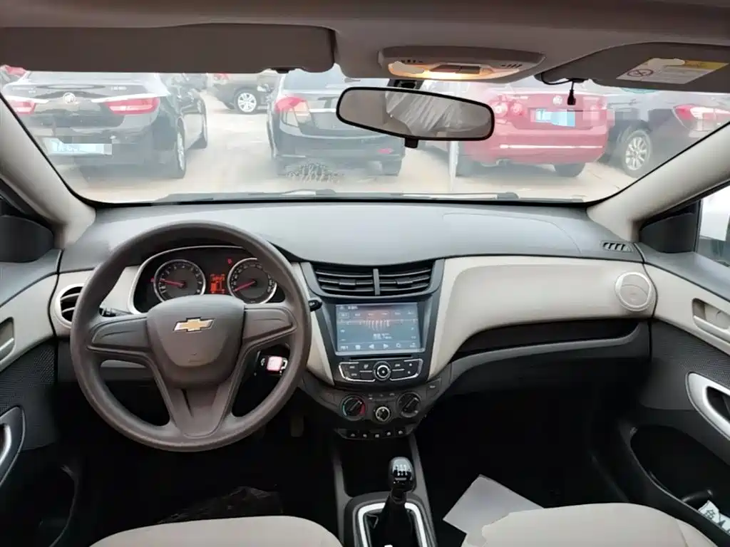 Chevrolet Sail 2015 Sail 3 1.5L Manual Ideal Sunroof Edition фото 10