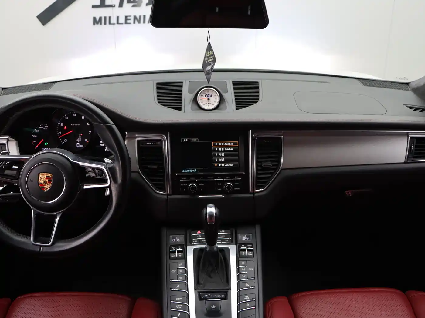 Porsche Macan 2014 Macan Turbo 3.6T фото 16