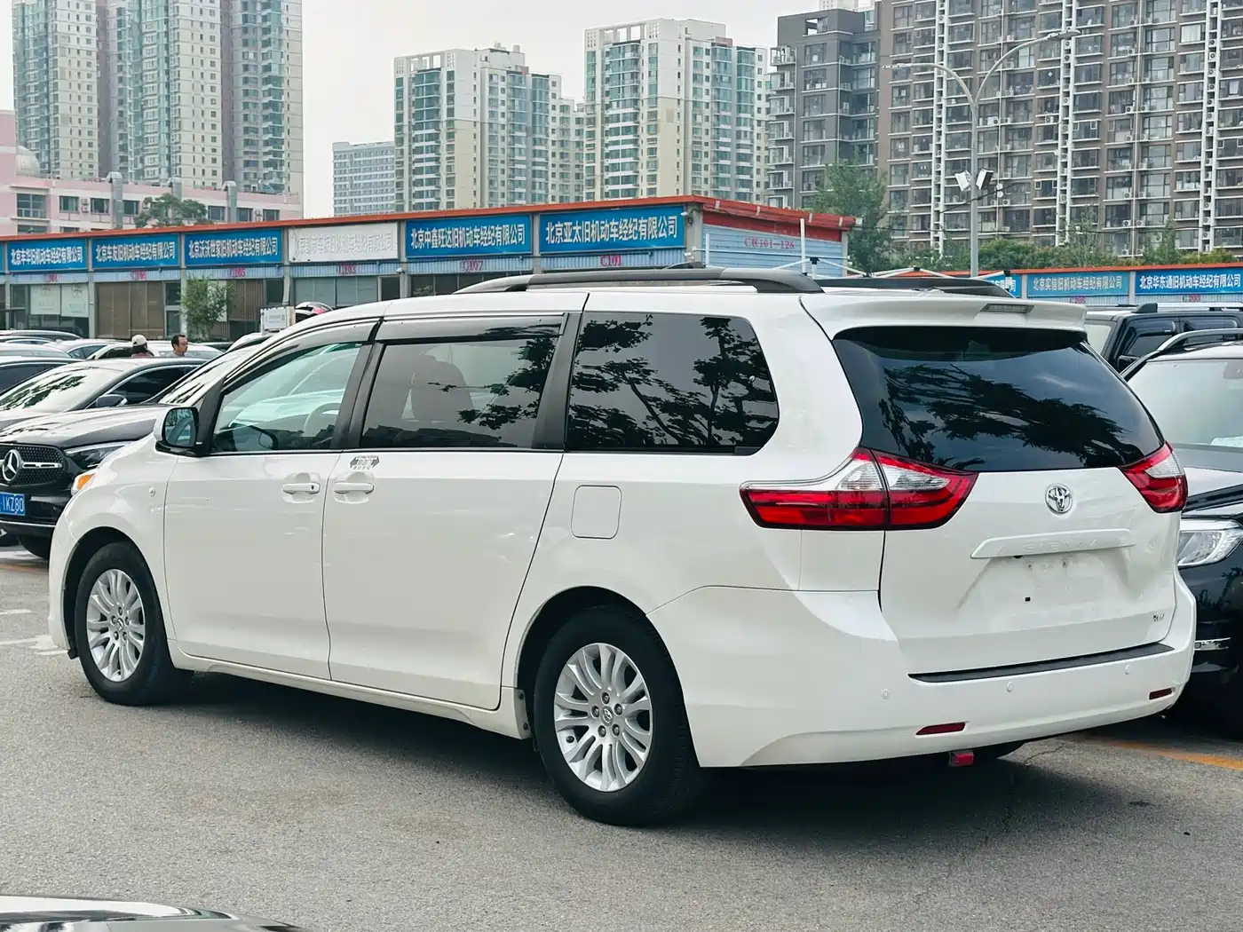 Toyota Sienna 2015 3.5L 2WD L фото 6