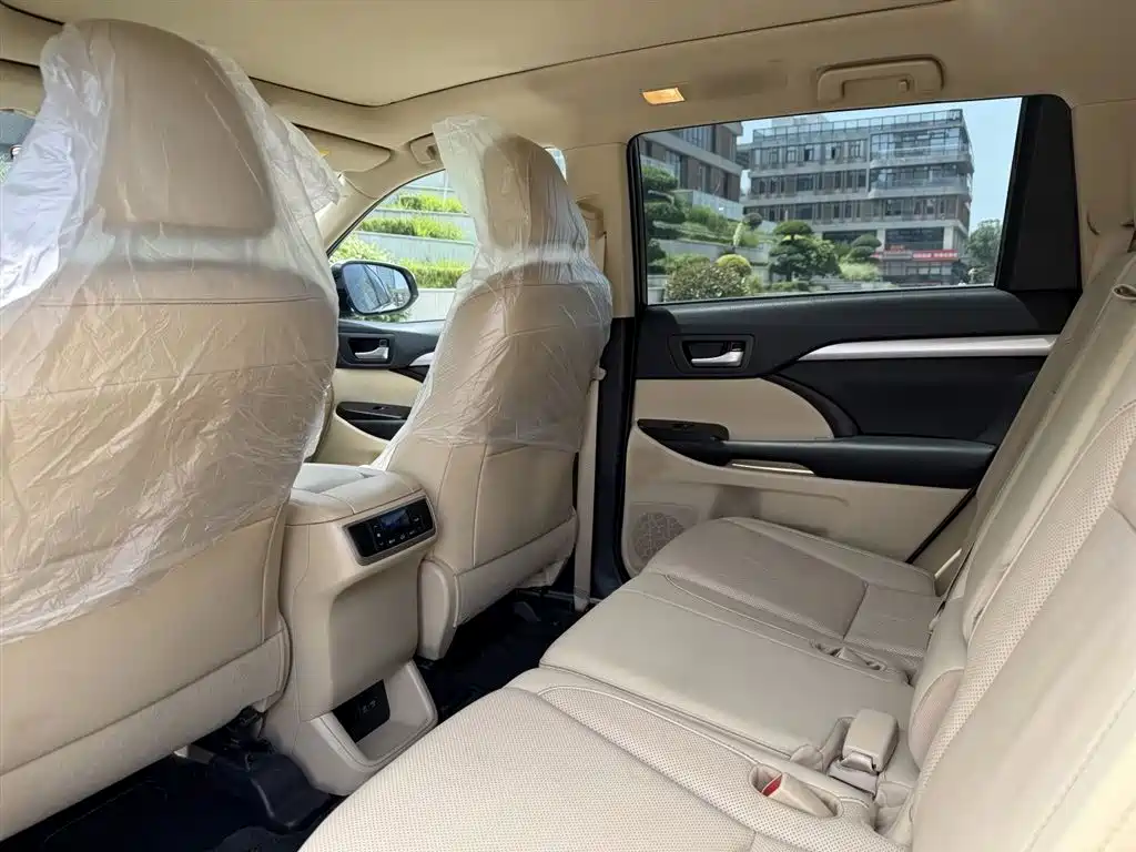 Toyota Highlander 2018 2.0T 4WD Luxury 7-seater China VI фото 10