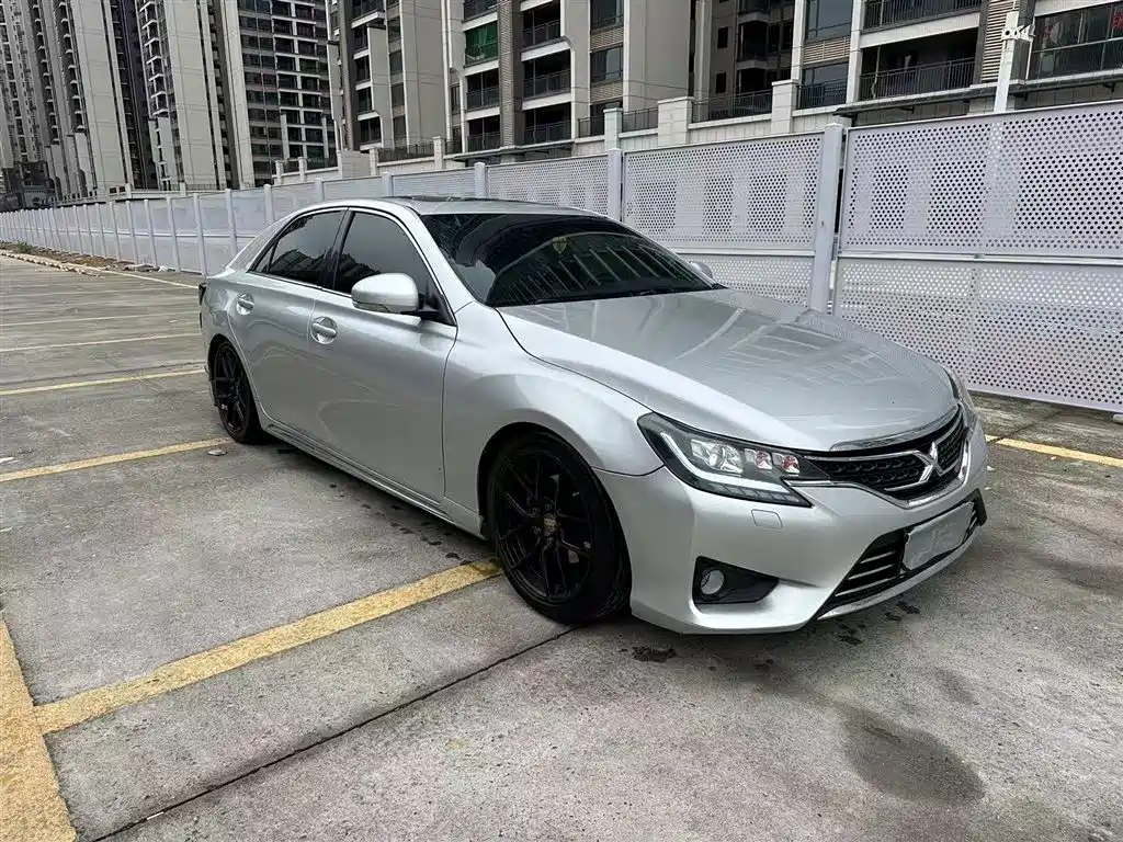 Toyota Reiz 2013 2.5V Premium Edition фото 2