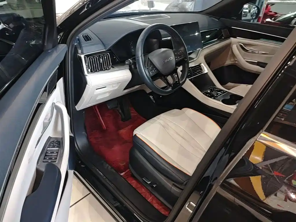 BYD Song PLUS PHEV 2023 Champion Edition DM-i 110KM Flagship фото 16