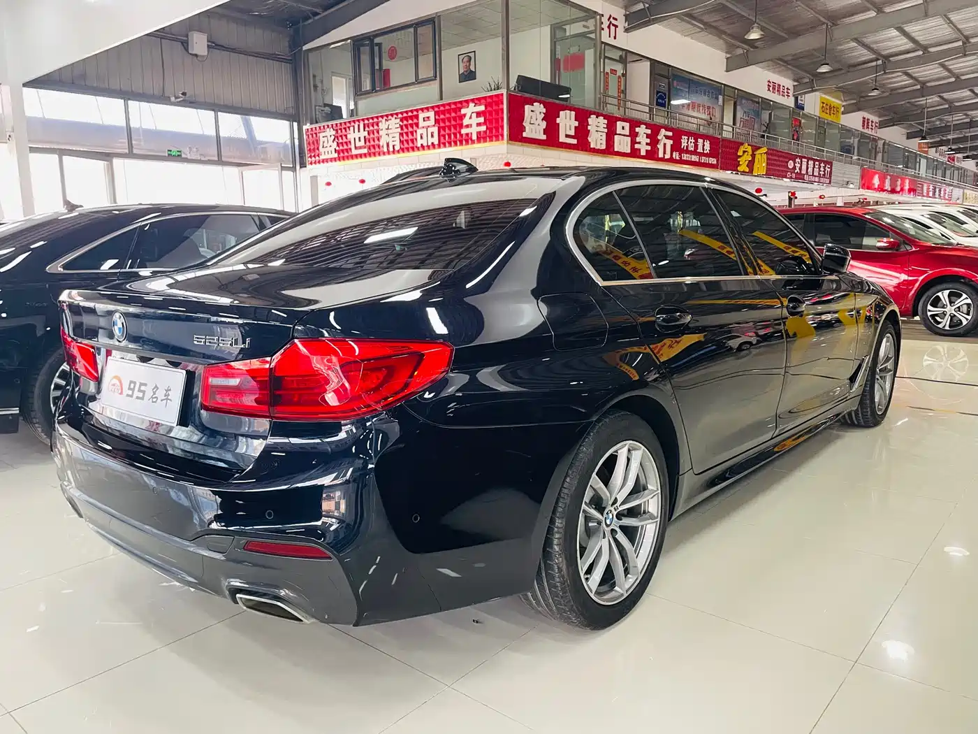 BMW 5 Series 2020 525Li M Sport Package фото 4