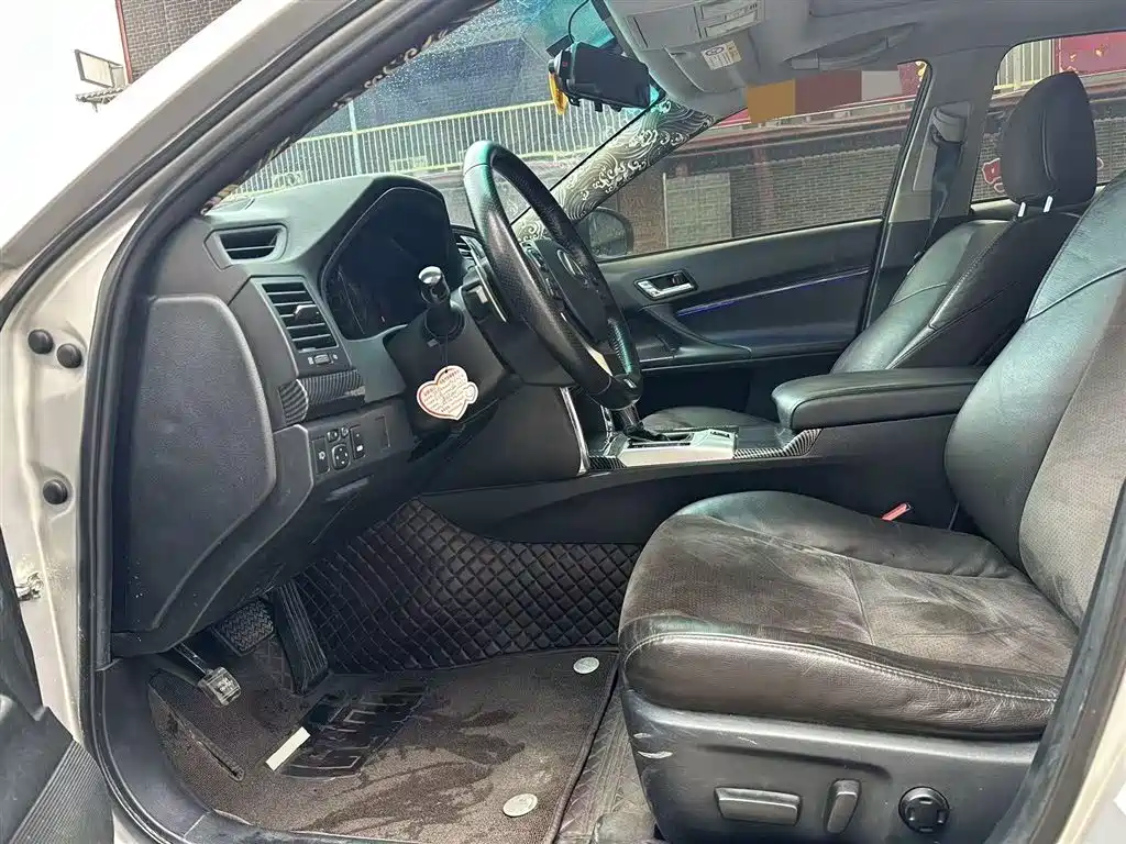 Toyota Reiz 2013 2.5V Premium Edition фото 4