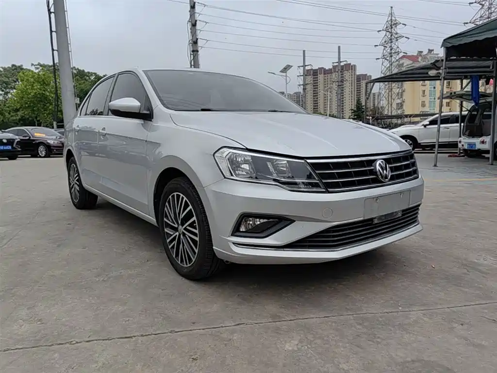 Volkswagen Jetta 2019 Dream Edition 1.5L Auto Comfort фото 4