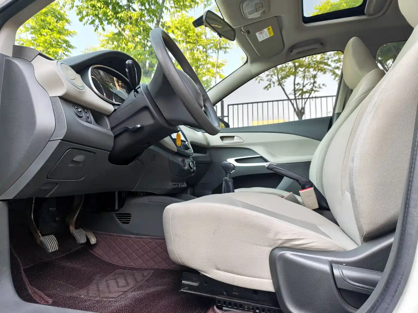 Chevrolet Sail 2015 Sail 3 1.5L Manual Ideal Sunroof Edition фото 9