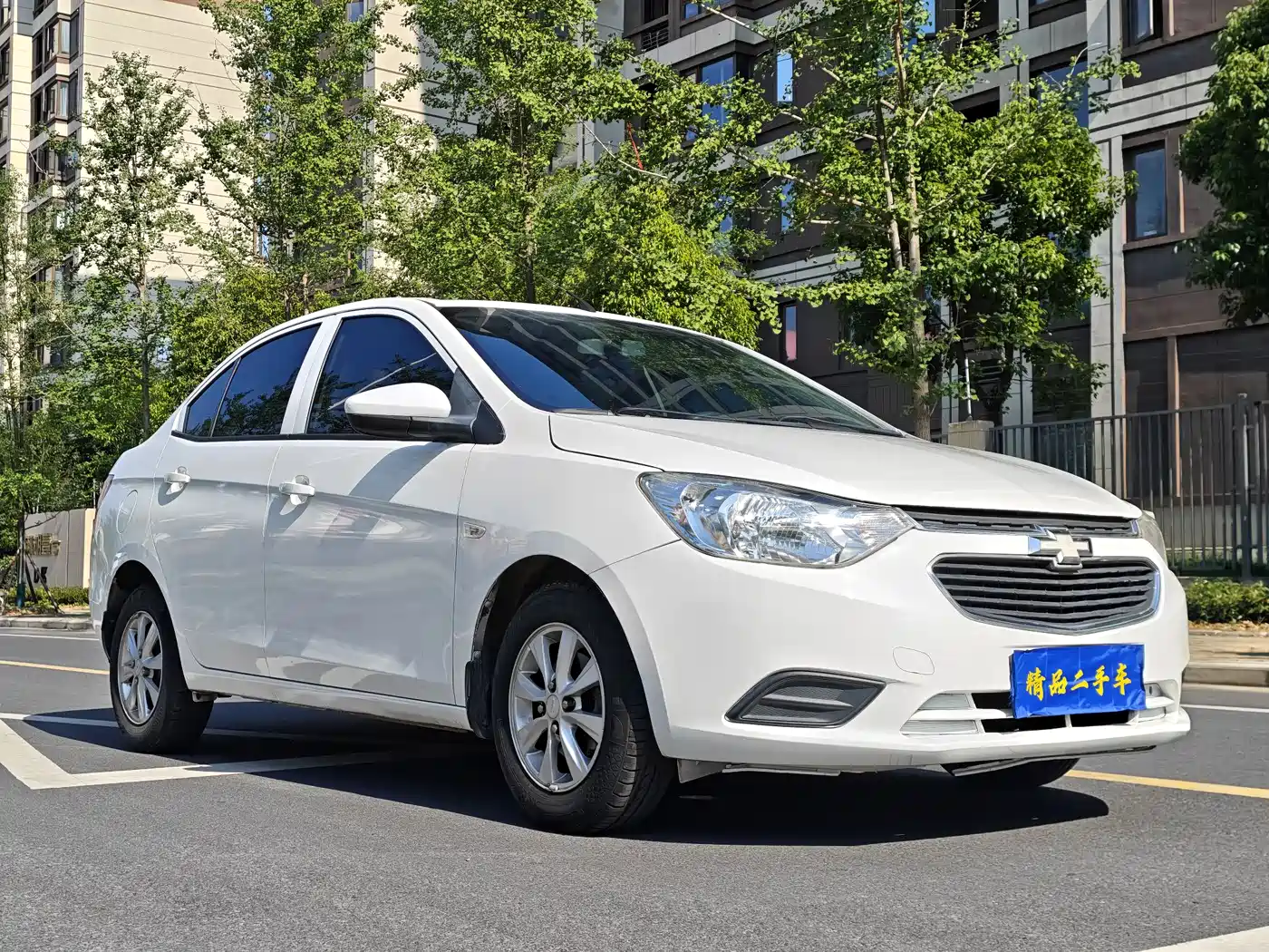 Chevrolet Sail 2015 Sail 3 1.5L Manual Ideal Sunroof Edition фото 3