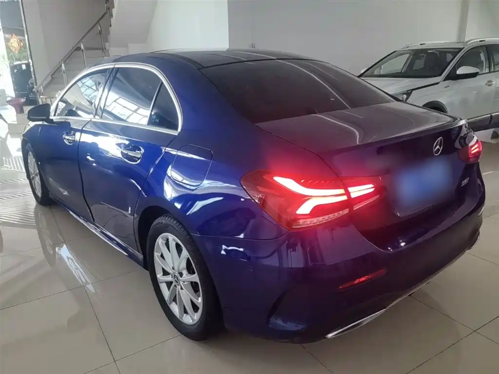 MERCEDES-BENZ CLASS A