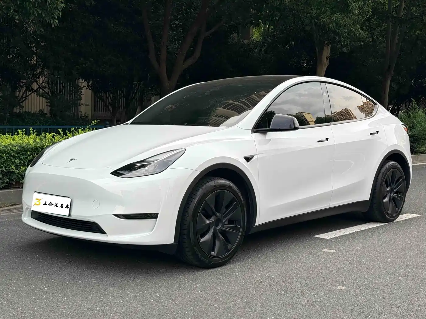 Tesla Model Y 2024 Long Range AWD